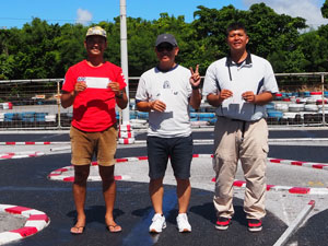 �X�|�[�c�N���X�`���C���E�g�b�v�R